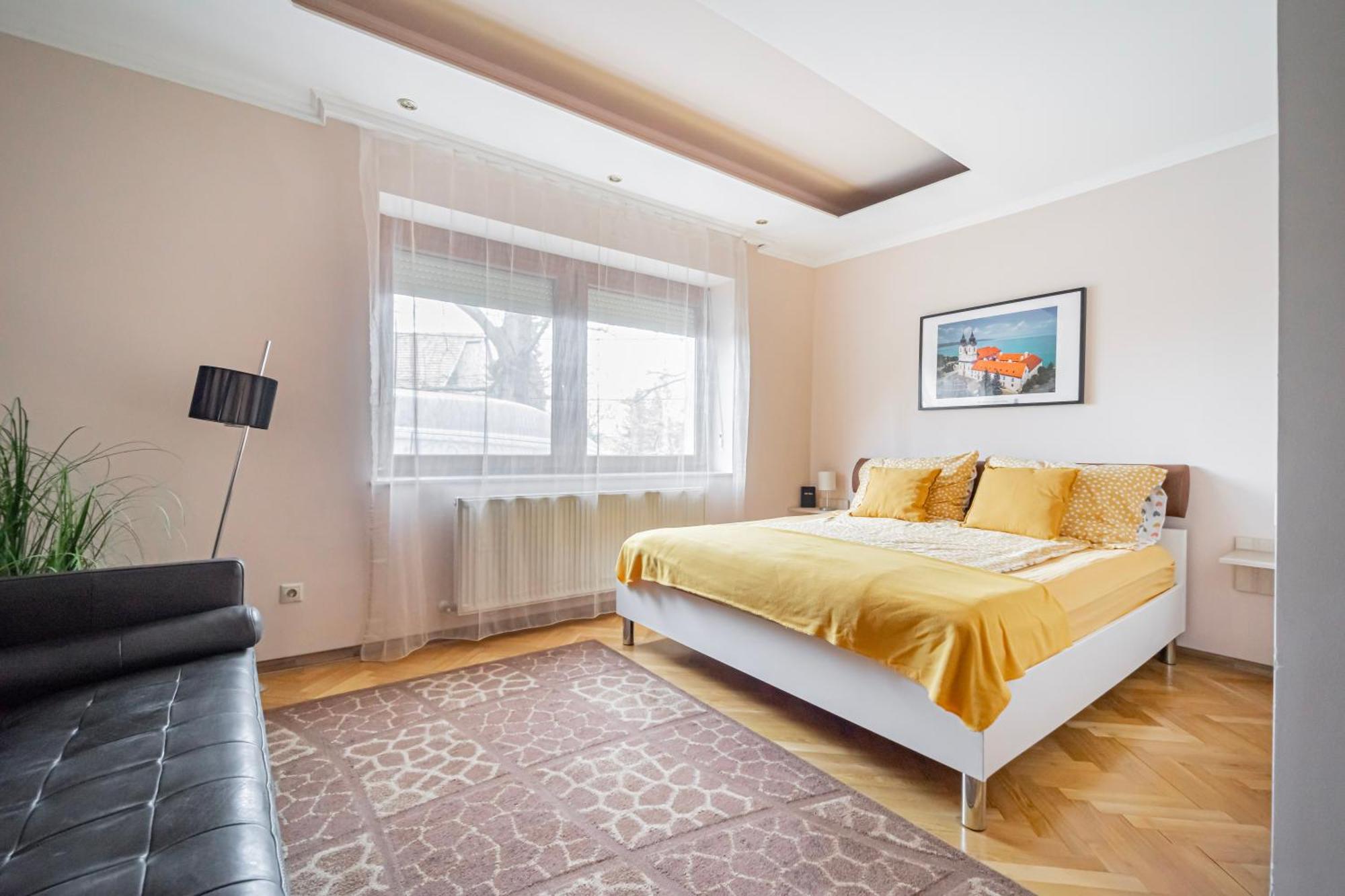 B48 Bigflat - Kenyelem 130 M2 En Villa Törökbálint Exterior foto