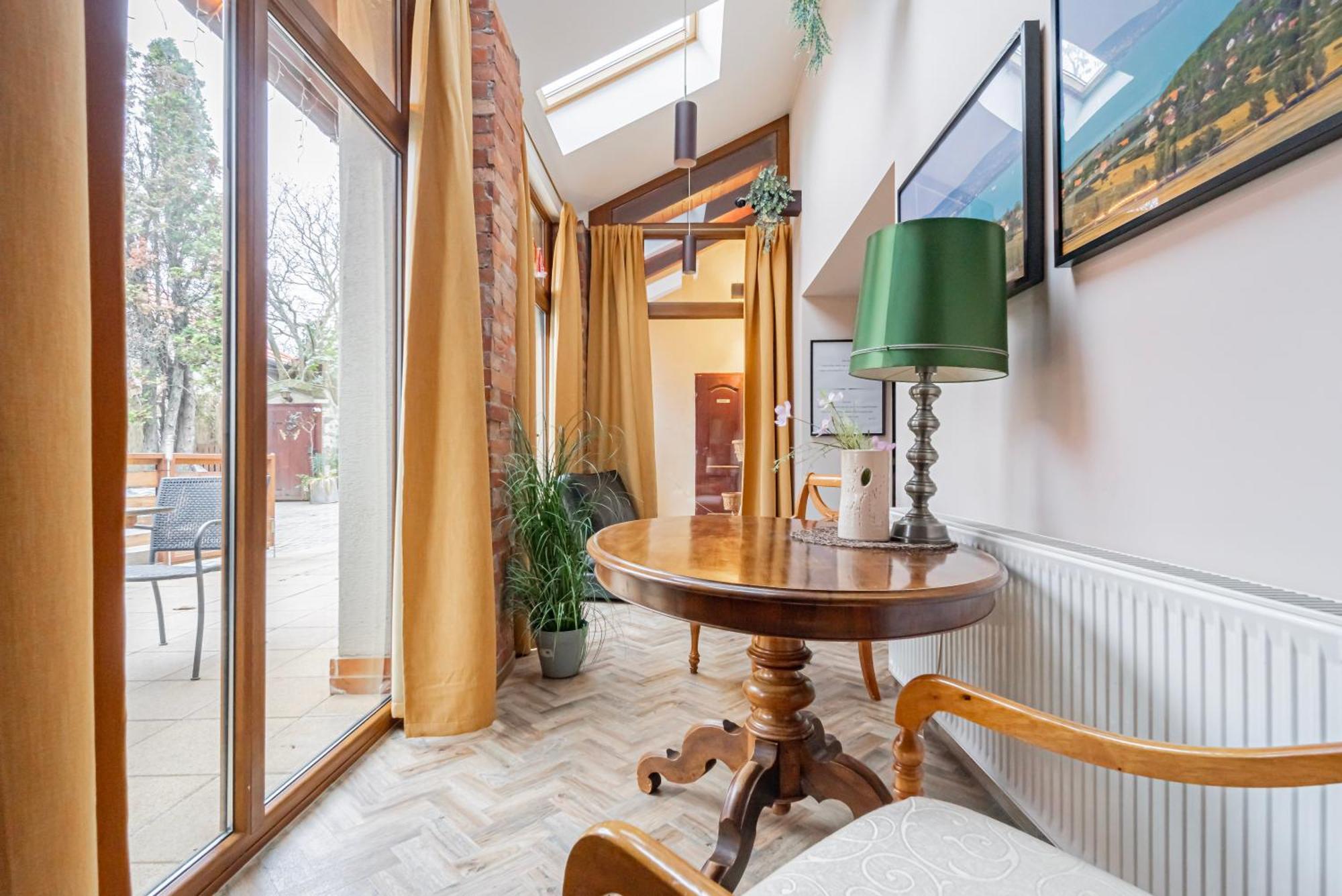 B48 Bigflat - Kenyelem 130 M2 En Villa Törökbálint Exterior foto